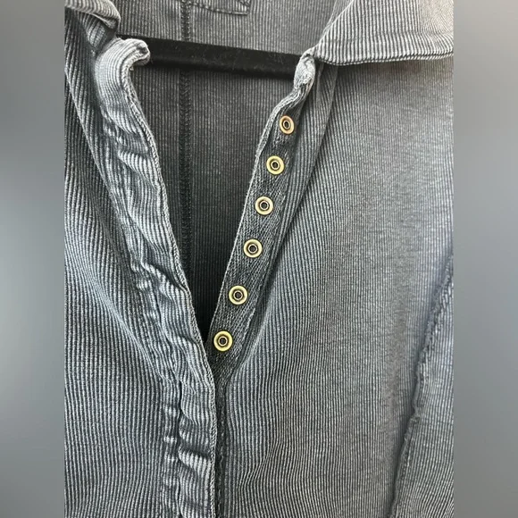 Free People Black Fitted Buttoned Blouse M - Picture 8 of 12